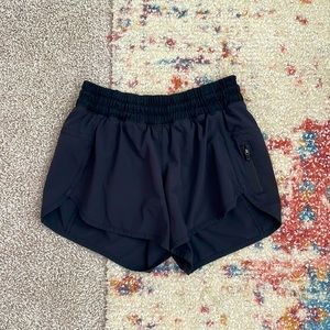 Lululemon Tracker Low-Rise Lined Short 4”
